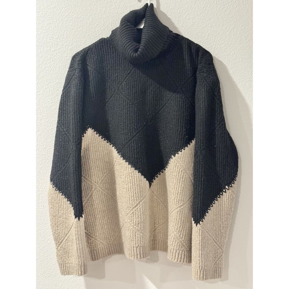 Hyacinth House Tuckernuck Black & Tan Diamond Demi Turtleneck Sweater Women's M
